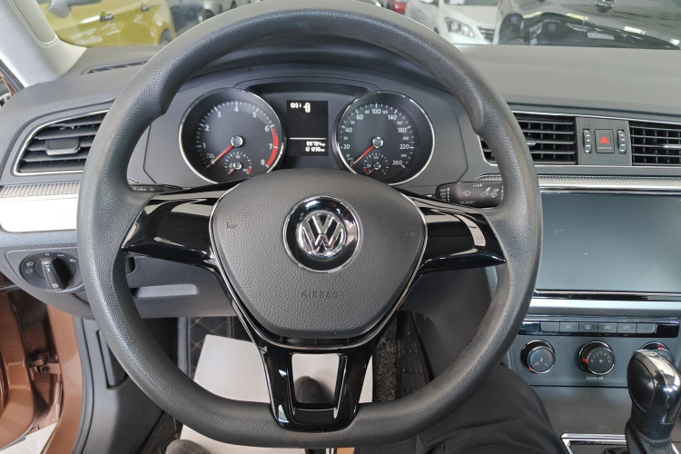 大众 凌渡 2015款 230TSI DSG风尚版中控内饰7005