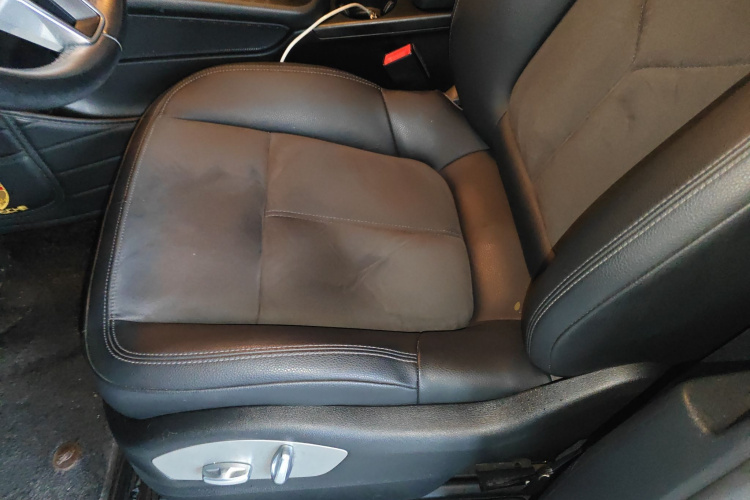 保时捷 2018款 Macan 2.0T中控内饰19