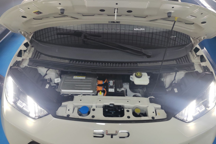 比亚迪 海鸥 2025款 305km 自由版机舱底盘24