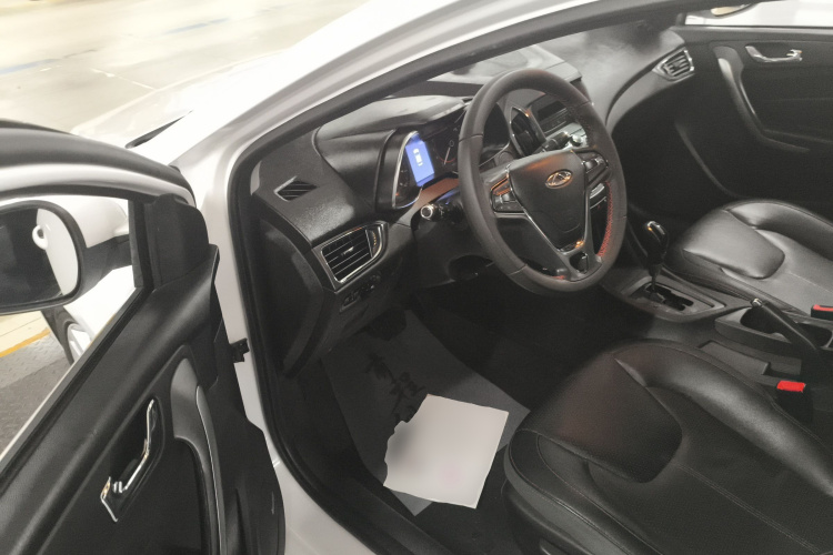 奇瑞 艾瑞泽5 2016款 1.5L CVT领潮版中控内饰20