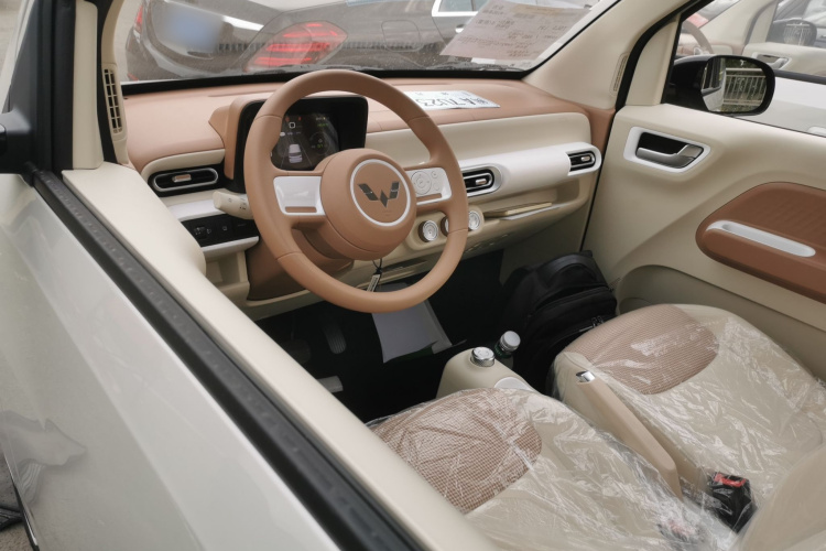 五菱汽车 宏光MINIEV 2024款 第三代 215km 青春版中控内饰12