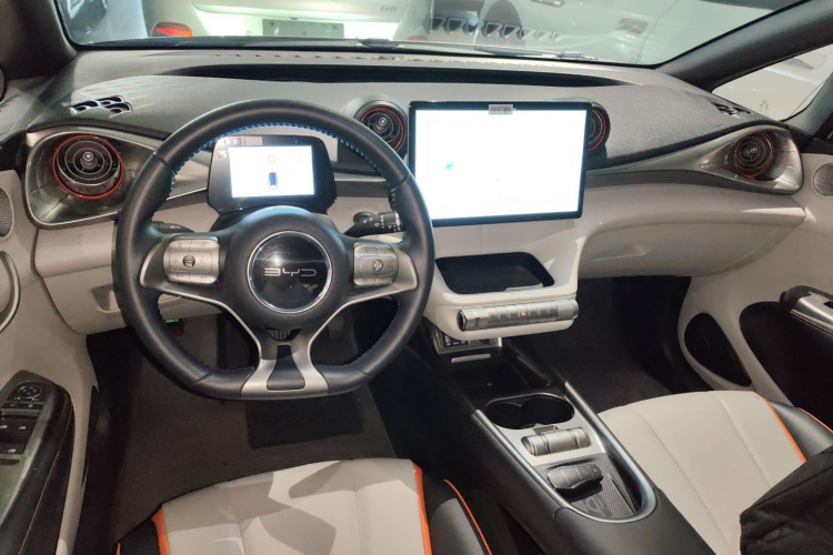 比亚迪 海豚 2021款 405km 时尚版中控内饰12