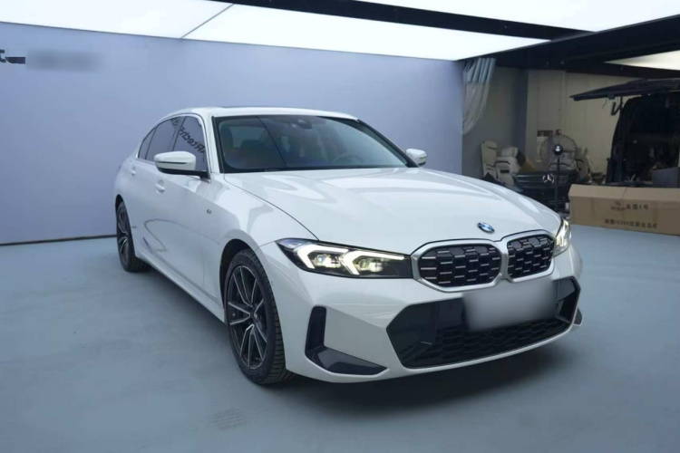 宝马3系 2023款 325Li M运动套装车身外观3