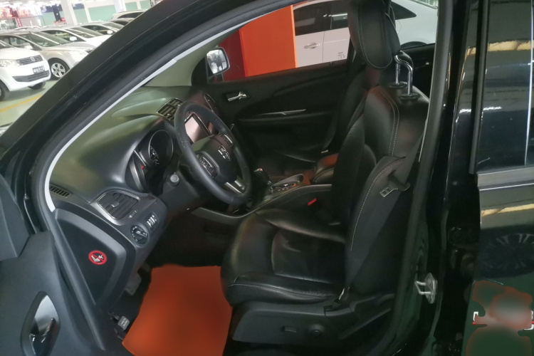 道奇 酷威 2016款 2.4L 两驱旅行版局部细节19