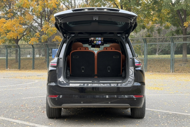 理想汽车 理想L9 2022款 Max局部细节23