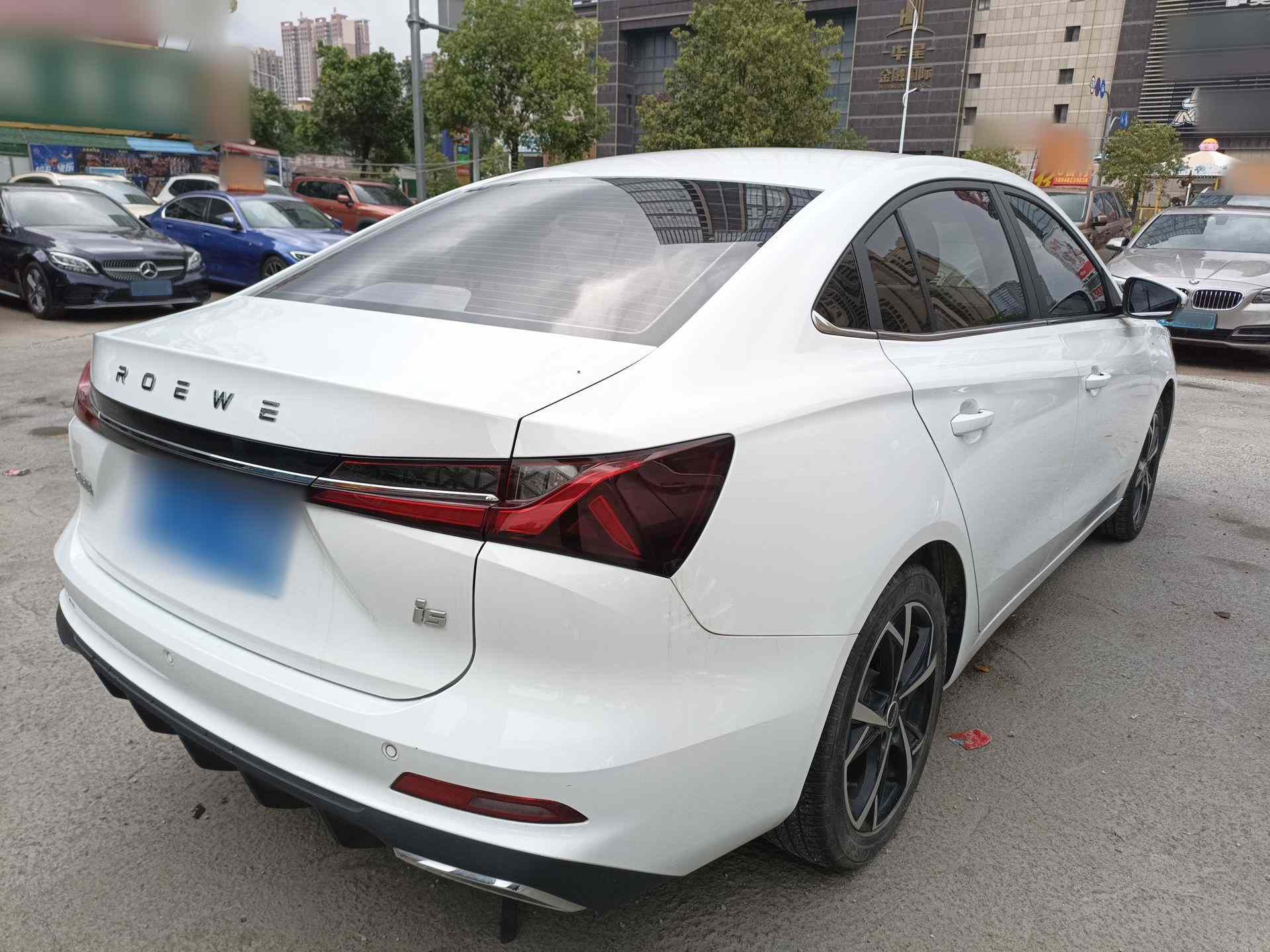 荣威i5 2023款 1.5L CVT豪华版(5)