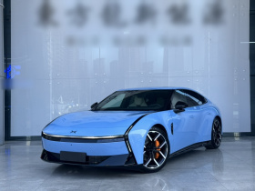 小鹏P7 2025款 702 长续航 Ultra