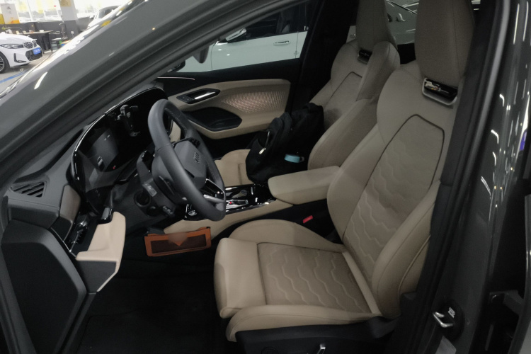 奥迪Q6L e-tron 2026款 超长续航版局部细节19