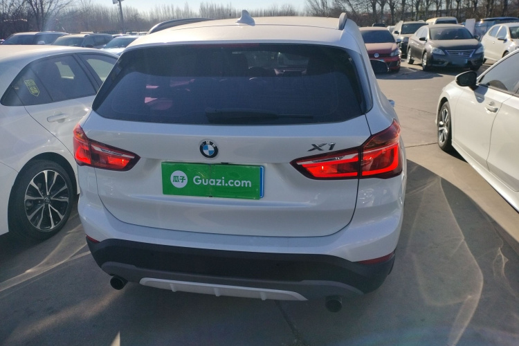 宝马X1 2016款 sDrive20Li 豪华型车身外观6