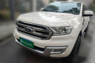 福特 撼路者 2017款 2.0T 汽油自动四驱豪华版 7座