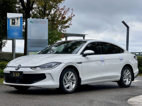 大众 2023款 凌渡L 280TSI DSG炫辣版