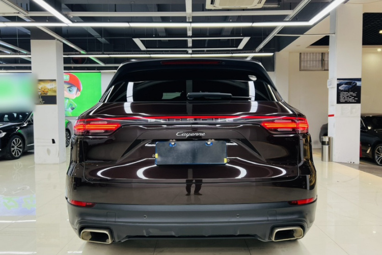 保时捷 2019款 Cayenne 3.0T车身外观6005