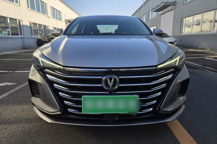 长安 逸动 2021款 PLUS 1.6L GDI 手动精英型车身外观6001