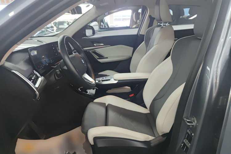 宝马X2(进口) 2024款 sDrive25i M运动套装局部细节19