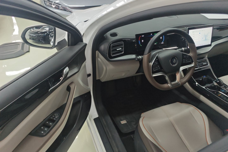 比亚迪 秦PLUS 2023款 冠军版 EV 510KM领先型中控内饰20