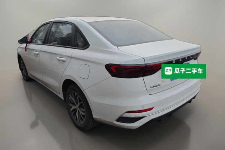 吉利汽车 帝豪 2025款 第4代 1.5L CVT龙腾版车身外观5