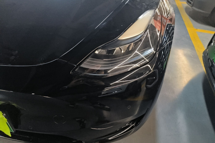 特斯拉 Model Y 2022款 后轮驱动版局部细节36