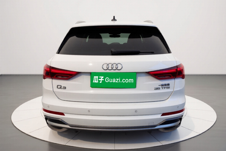 奥迪Q3 2023款 35 TFSI 时尚动感型（1.4T）车身外观6