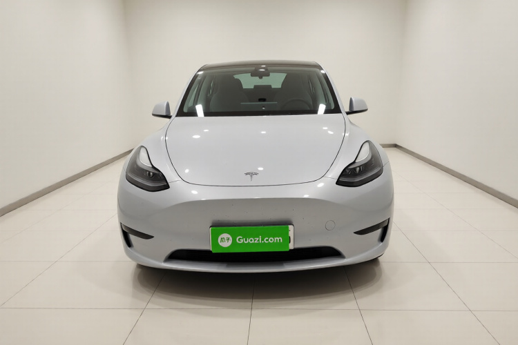 特斯拉 Model Y 2022款 改款 后轮驱动版车身外观2