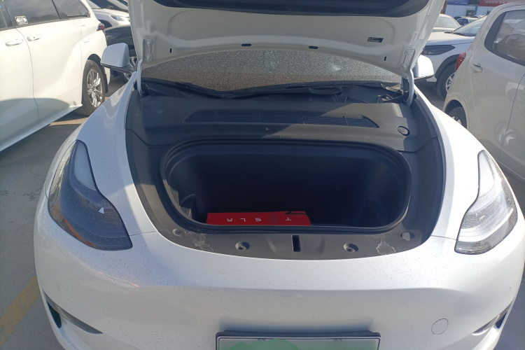 特斯拉 Model Y 2022款 改款 长续航全轮驱动版局部细节24