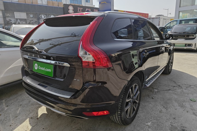 沃尔沃XC60 2017款 T5 AWD 智远升级版车身外观7