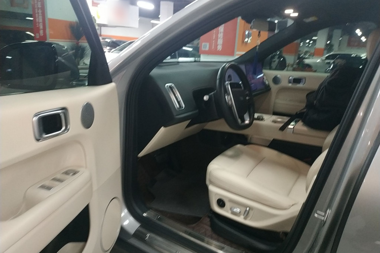 理想汽车 理想L6 2024款 Pro中控内饰20