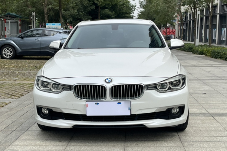 宝马3系 2018款 320Li 时尚型车身外观6005