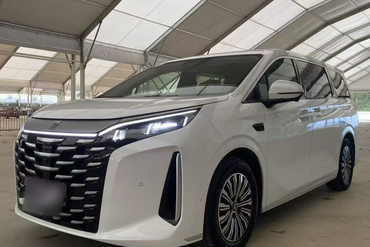 比亚迪 夏 2025款 DM-i 1.5T 180km 超越型车身外观6005