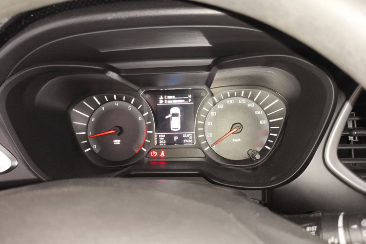 广汽传祺 传祺GS4 2016款 235T G-DCT精英版局部细节14