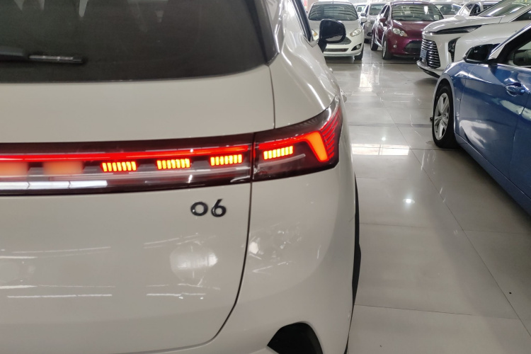 领克06 2025款 Renew 1.5T Halo车身外观6006