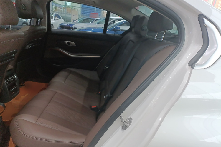 宝马3系 2022款 改款 320Li M运动套装中控内饰21