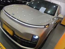 理想汽车 理想L8 2023款 Pro