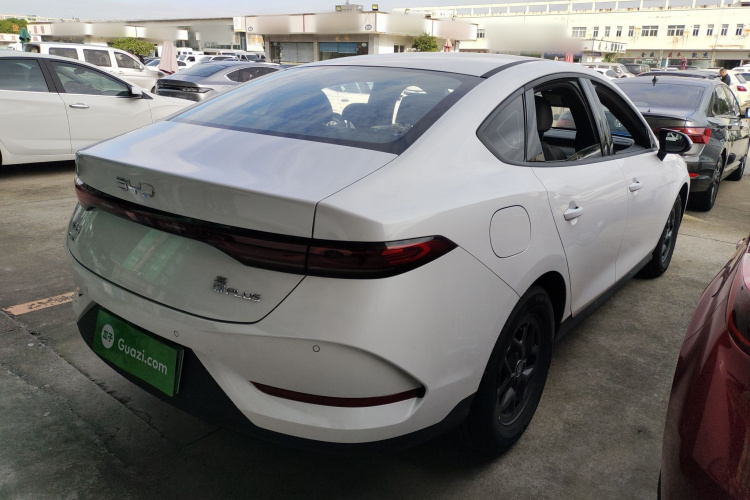 比亚迪 秦PLUS 2025款 DM-i 智驾版 55KM领先型车身外观6005