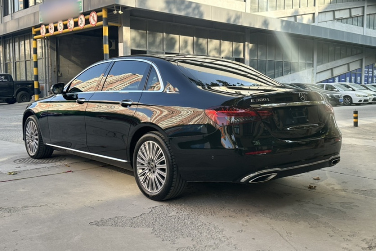 奔驰E级 2021款 E 300 L 时尚型车身外观6003