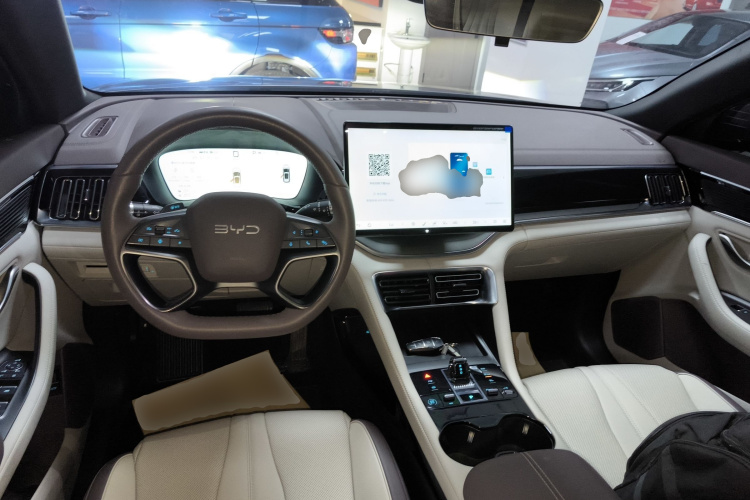 比亚迪 宋PLUS新能源 2025款 DM-i 智驾版 112KM 尊荣型中控内饰12