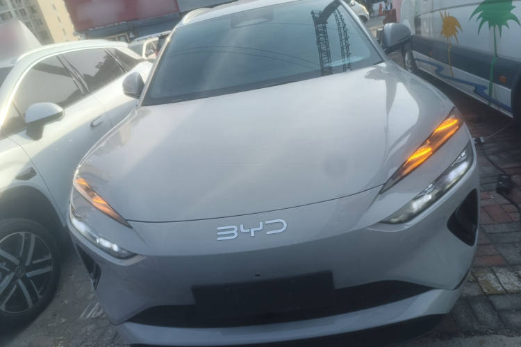 比亚迪 海狮06新能源 2025款 EV 520领航版车身外观2