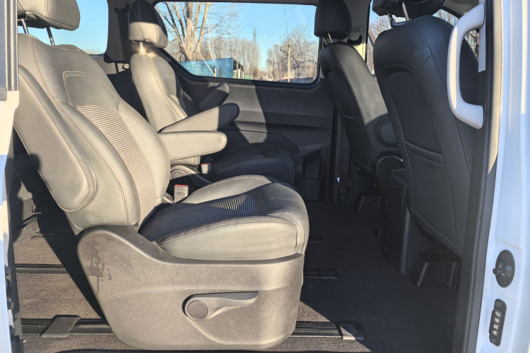 上汽大通MAXUS 大通G10 2016款 2.0T 自动精英版中控内饰7002