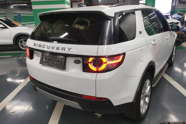 路虎 发现神行 2017款 2.0T HSE车身外观6005