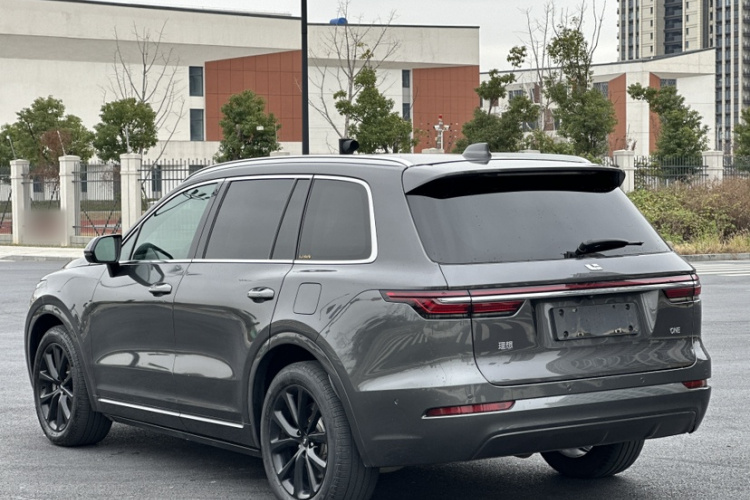 理想汽车 理想ONE 2021款 增程6座版车身外观6006