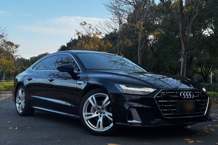奥迪A7L 2022款 45 TFSI quattro S-line 见远型流晶套装车身外观6002