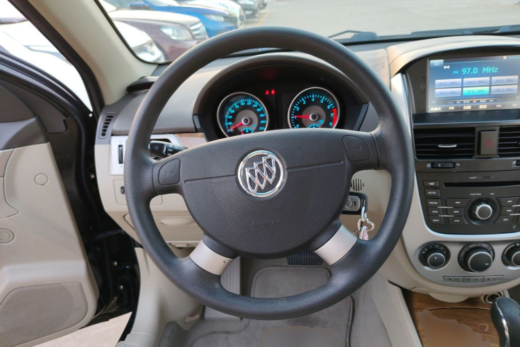 别克 凯越 2015款 1.5L 自动经典型中控内饰13