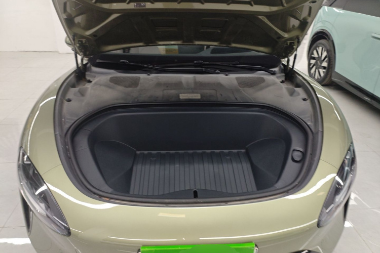 小米汽车 小米SU7 2024款 四驱超长续航高阶智驾Max版机舱底盘24