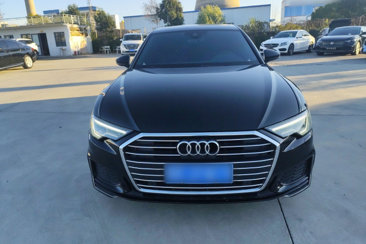 奥迪A6L 2019款 45 TFSI 臻选动感型车身外观2