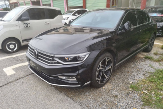 大众 迈腾 2023款 200万辆纪念版 330TSI DSG领先型