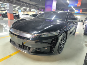 比亚迪 汉 2022款 EV 创世版 610KM四驱尊享型