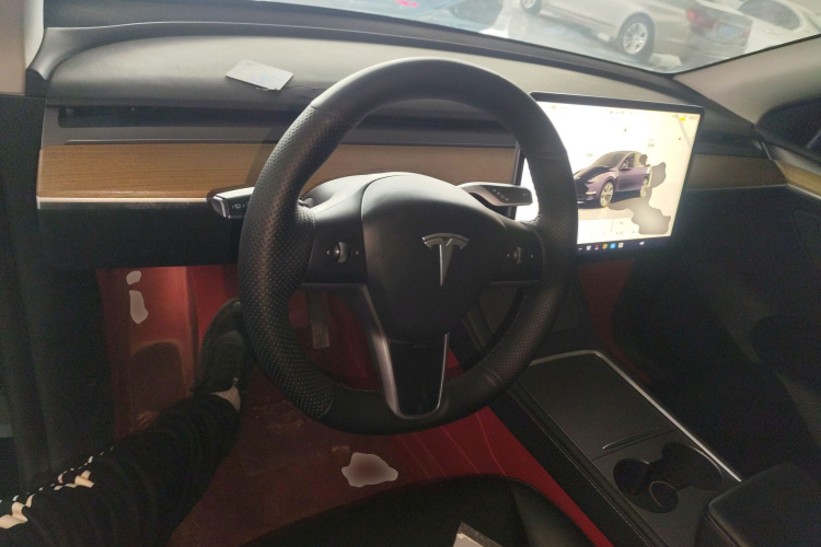 特斯拉 Model Y 2022款 后轮驱动版中控内饰12