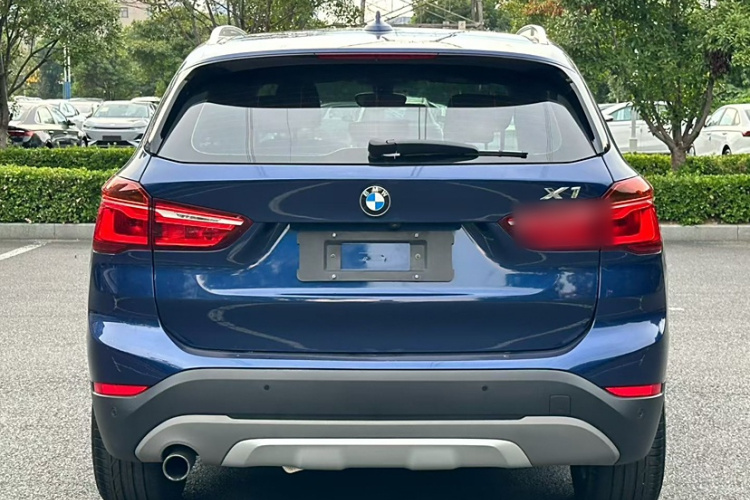 宝马X1 2018款 sDrive18Li 尊享型车身外观6003