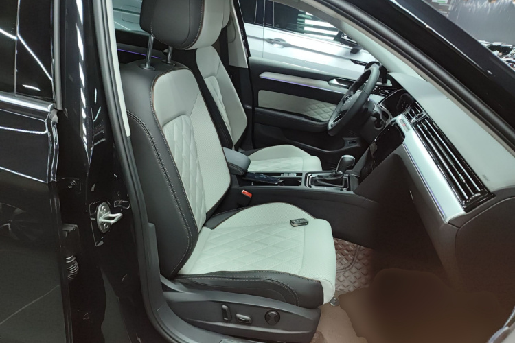 大众 迈腾 2025款 众享款 330TSI DSG豪华型局部细节41