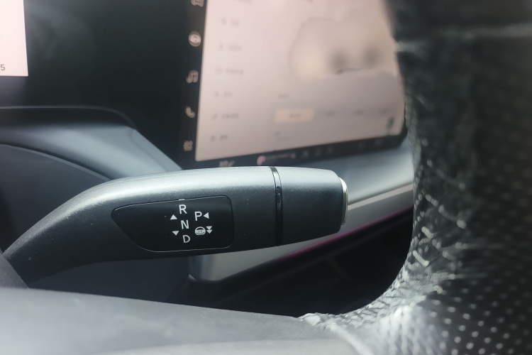 小鹏P7 2021款 480N中控内饰7008