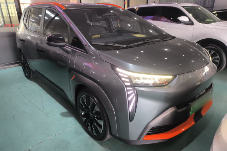 埃安 AION Y 2021款 70 科技活力版车身外观3